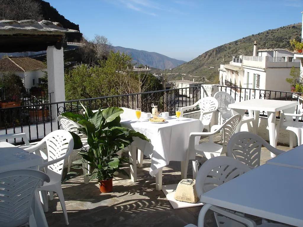 Hostal Pampaneira 0*,